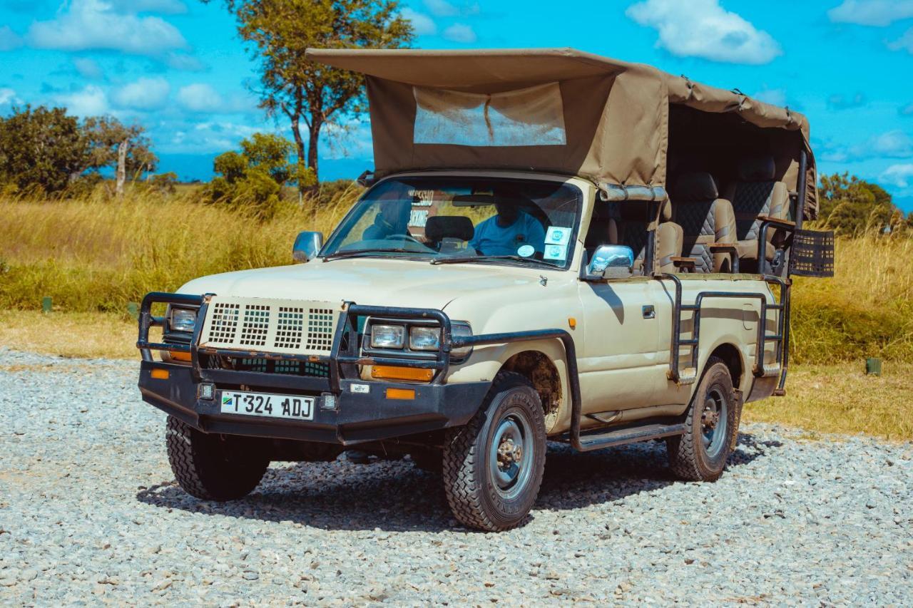 Hotel Serengeti Kamwene Tented Camp Nyabogati Exterior foto