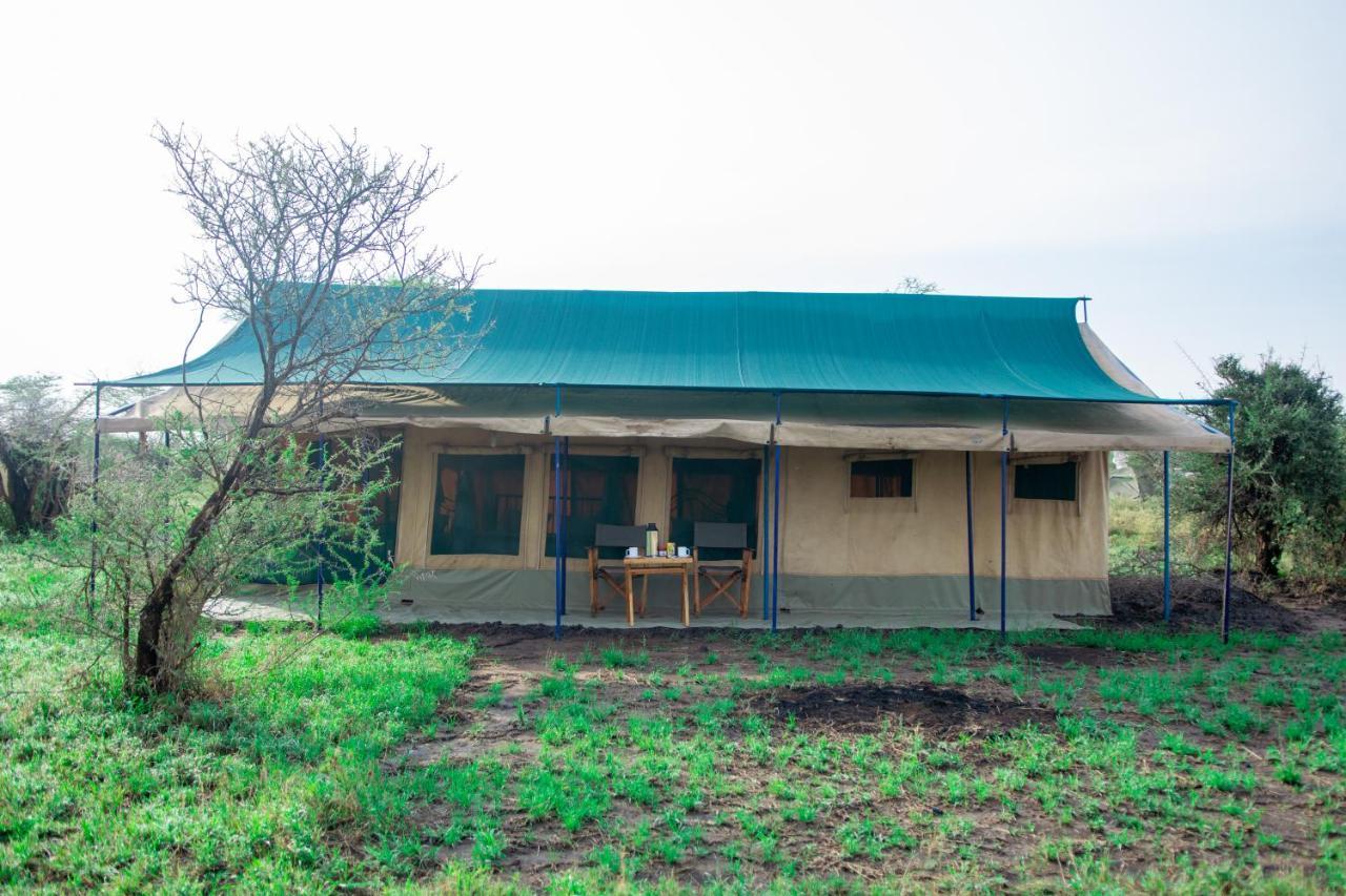 Hotel Serengeti Kamwene Tented Camp Nyabogati Exterior foto