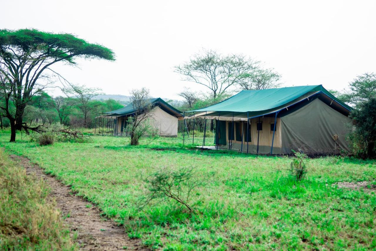 Hotel Serengeti Kamwene Tented Camp Nyabogati Exterior foto