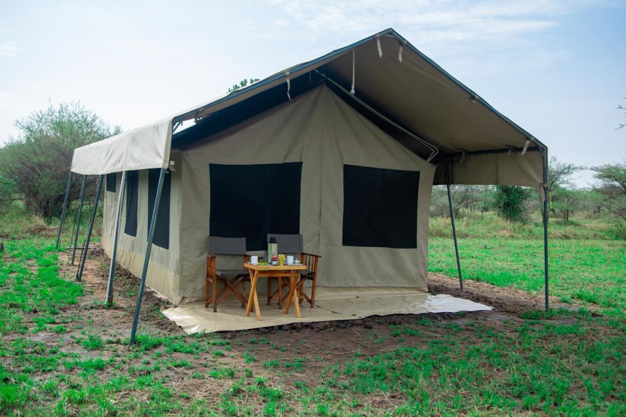 Serengeti Kamwene Tented Camp Nyabogati Exterior foto