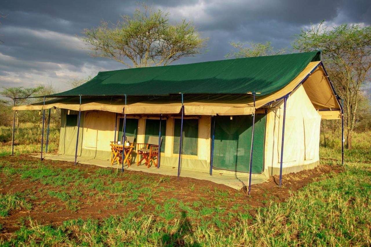 Hotel Serengeti Kamwene Tented Camp Nyabogati Exterior foto