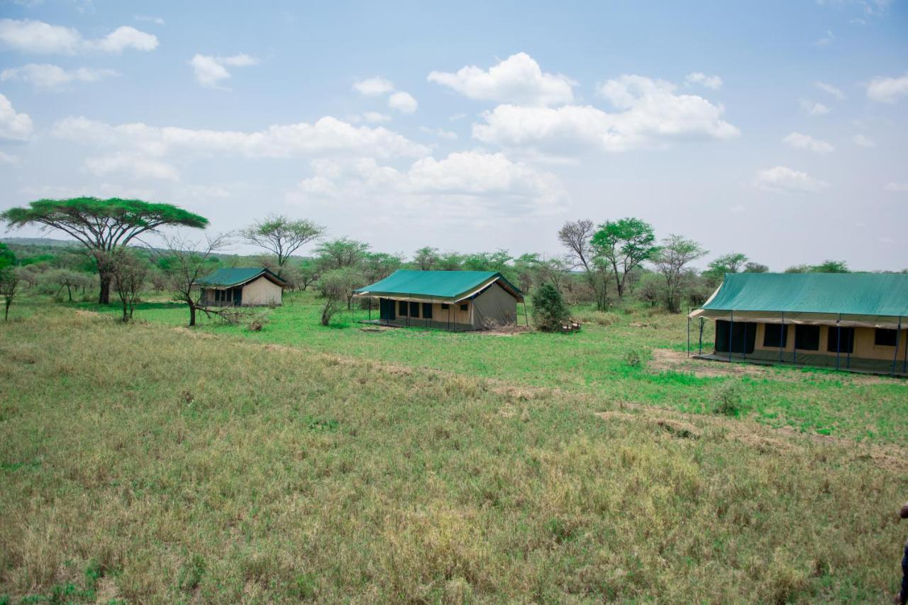 Hotel Serengeti Kamwene Tented Camp Nyabogati Exterior foto