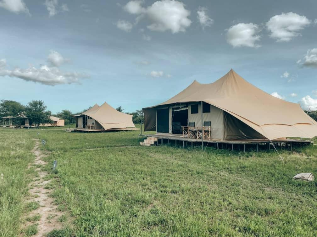 Hotel Serengeti Kamwene Tented Camp Nyabogati Exterior foto