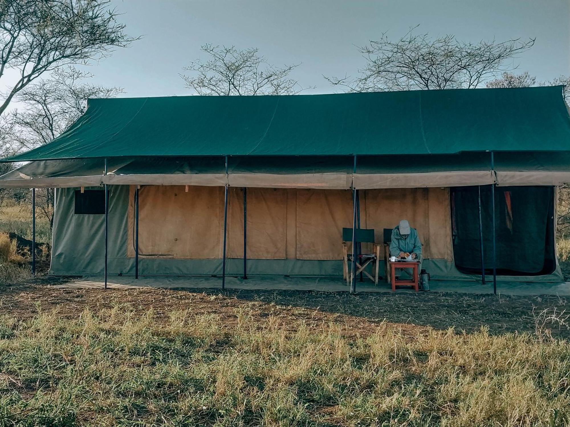 Hotel Serengeti Kamwene Tented Camp Nyabogati Exterior foto